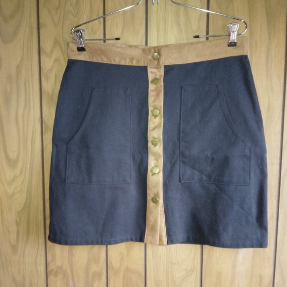 SKIRT Primark Atmosphere Button Front Skirt, Black and Tan, NWT - Picture 8 of 9